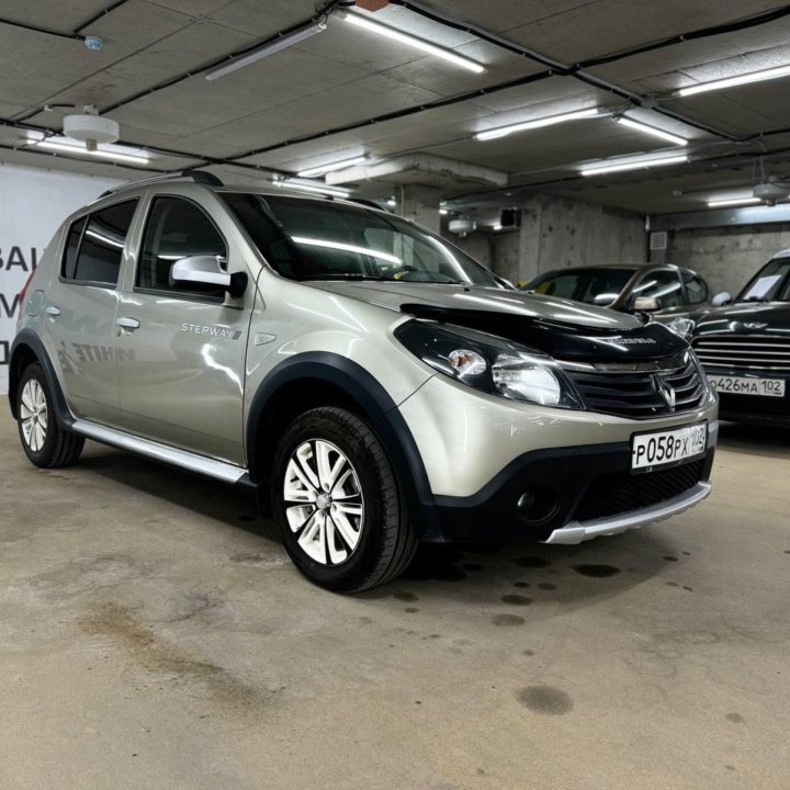 Renault Sandero Stepway, 2014