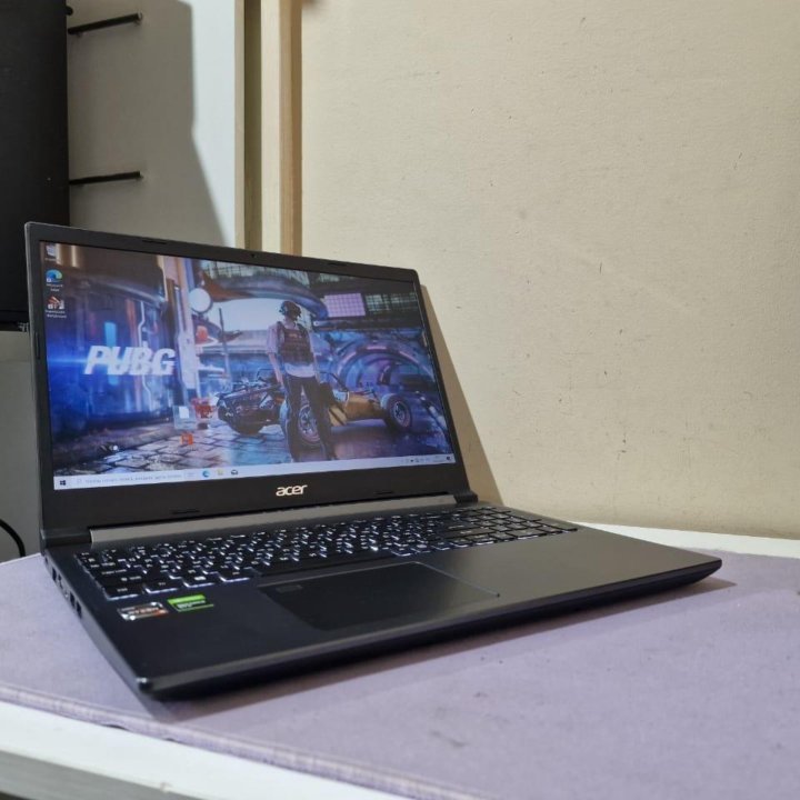 Acer aspire R5-3550H 16gb GTX 1650ti 4gb