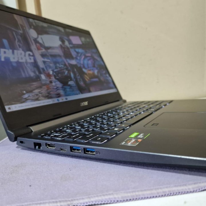 Acer aspire R5-3550H 16gb GTX 1650ti 4gb