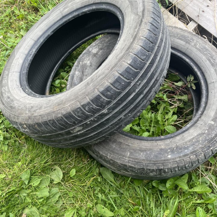 Продам шины 225/65R17