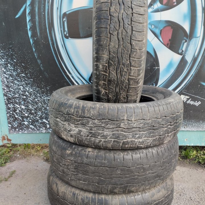 225/65 R 17 Bridgestone 4 шт