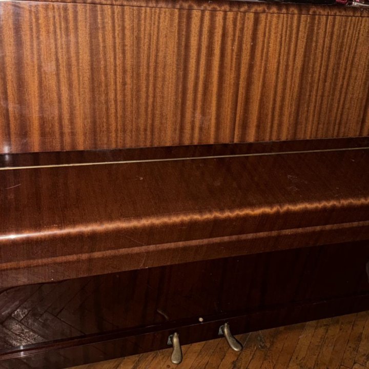 Пианино «Petrof»