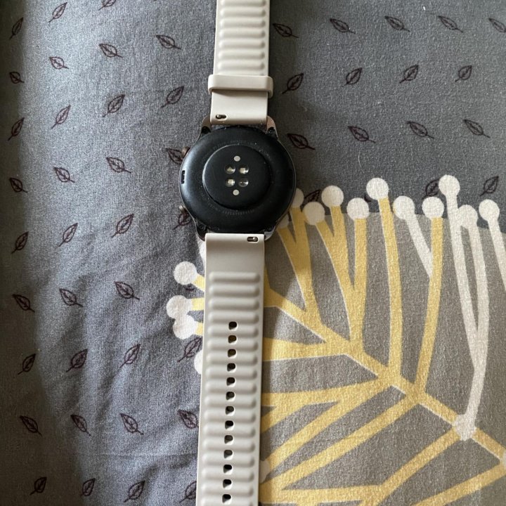 Часы amazfit gtr 2