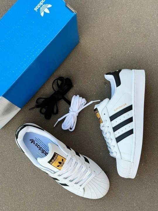 Кроссовки adidas Superstar