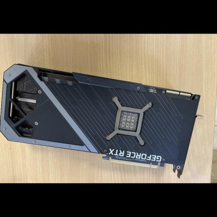 Asus ROG Strix RTX3090 24Gb