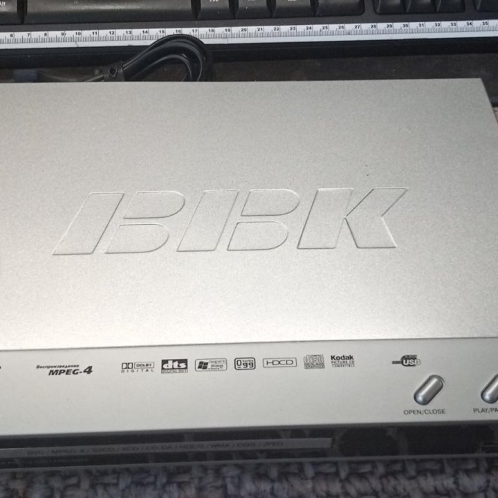 Караоке DVD плеер bbk DV117SI