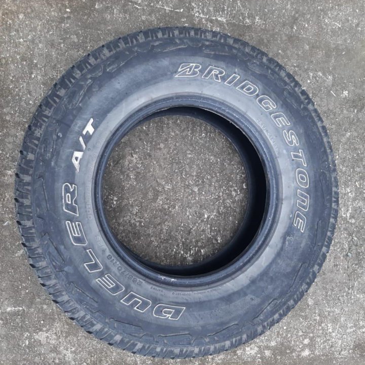 Bridgestone 265/70/R16