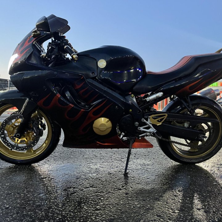 HONDA CBR600 F4 1999г