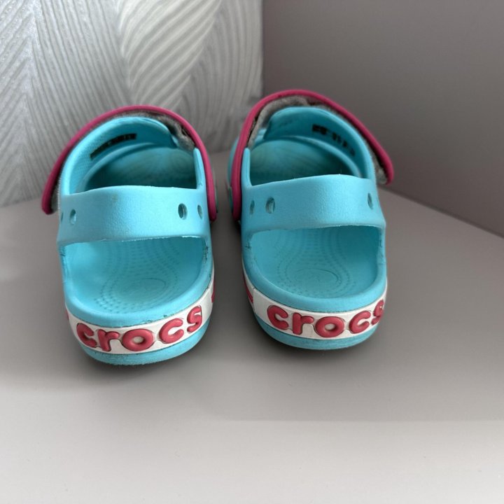 Сандалии crocs c12