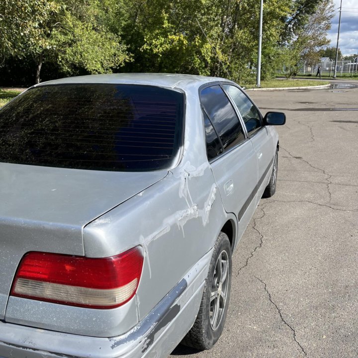 Toyota Carina, 1997