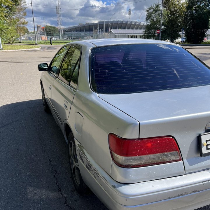 Toyota Carina, 1997