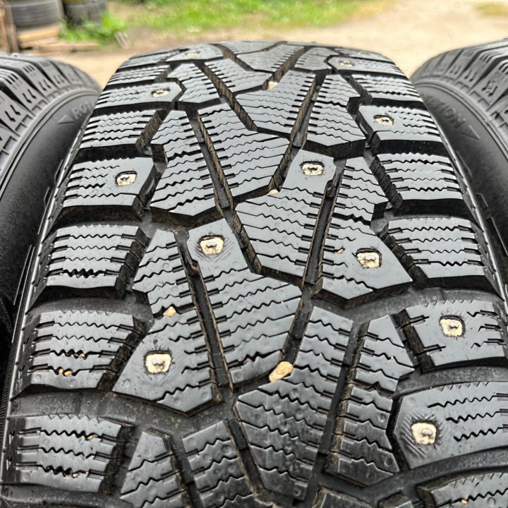 Зима Pirelli Winter Ice Zero 185/60 R15 88T 1 мес