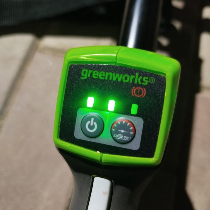 Триммер GREENWORKS GD40BC