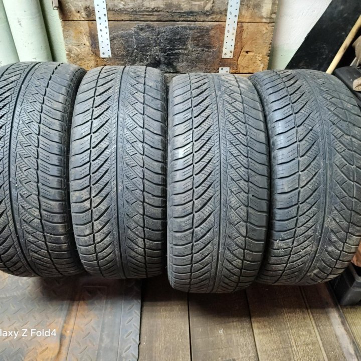 Goodyear UltraGrip 8 Performance