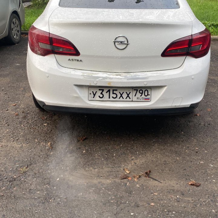 Opel Astra, 2013