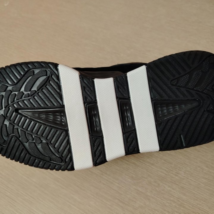 Adidas мужские кроссовки