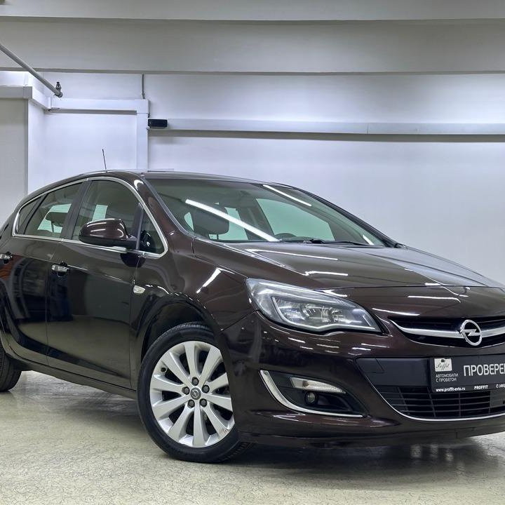 Opel Astra, 2013