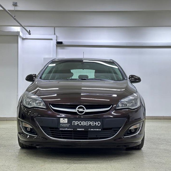 Opel Astra, 2013