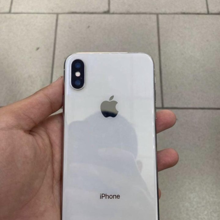 iPhone X