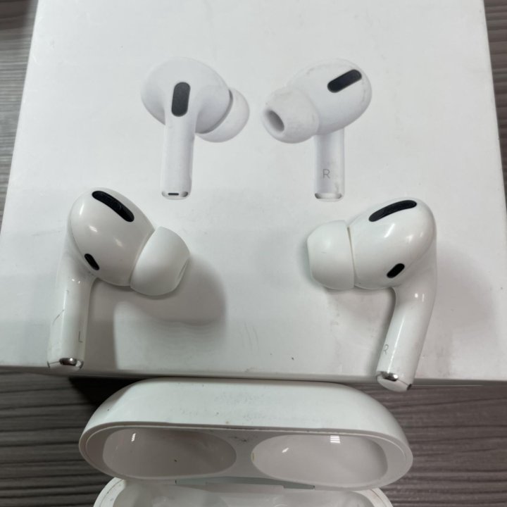 Беспроводные наушники Apple AirPods PRO