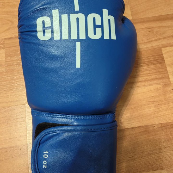 Перчатки боксёрские Clinch 10 oz