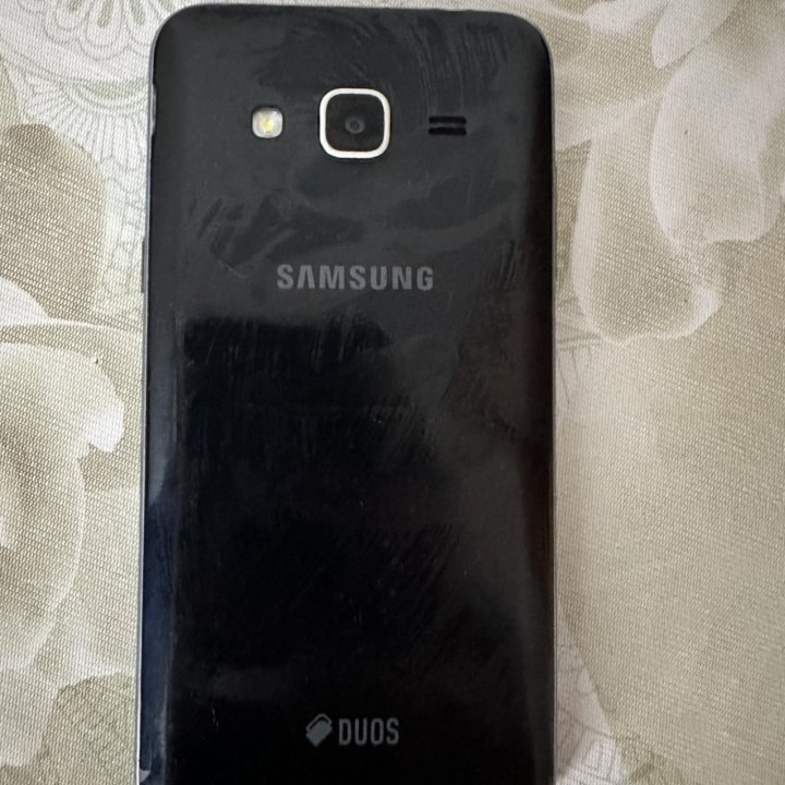 Телефон Samsung