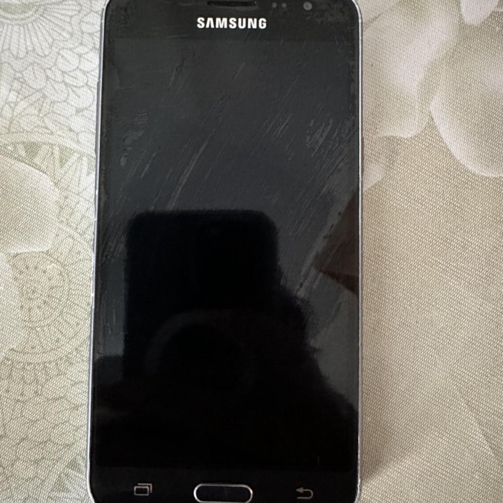 Телефон Samsung