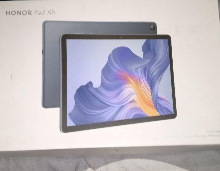 Планшет Хонор Pad X8.