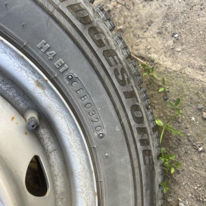 Колеса с шинами Bridgestone Blizzak VRX 145х80х13