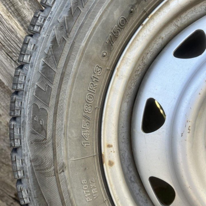 Колеса с шинами Bridgestone Blizzak VRX 145х80х13