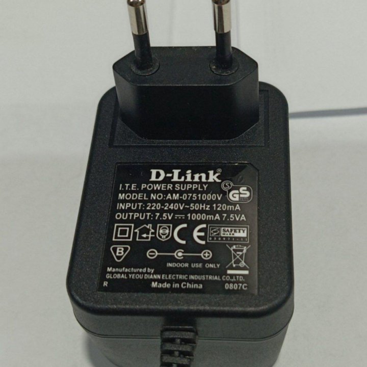 Коммутатор D-Link DES-1008D