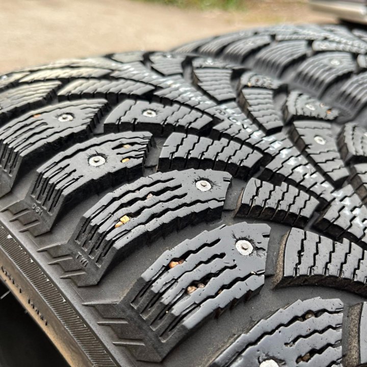 2 шт Зима Nokian Nordman 4 205/60 R16 92T