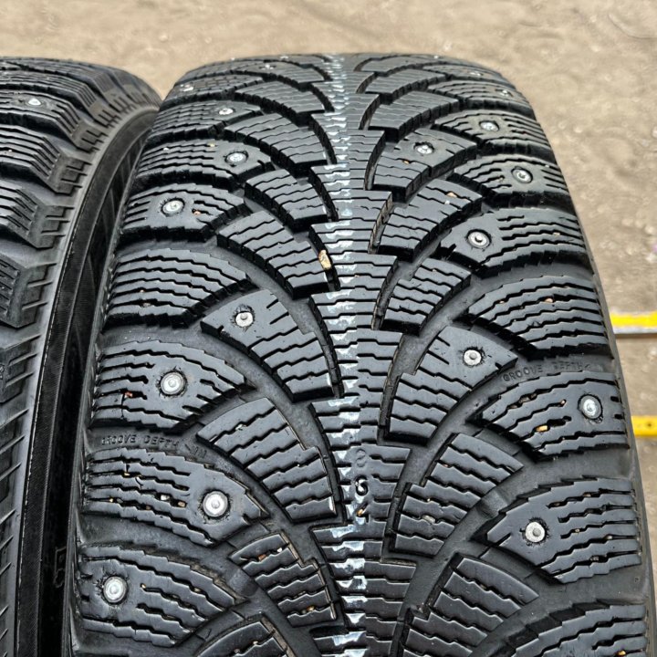 2 шт Зима Nokian Nordman 4 205/60 R16 92T