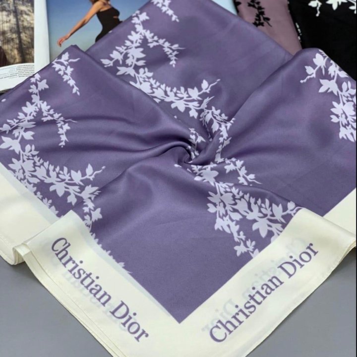 Платок Christian Dior