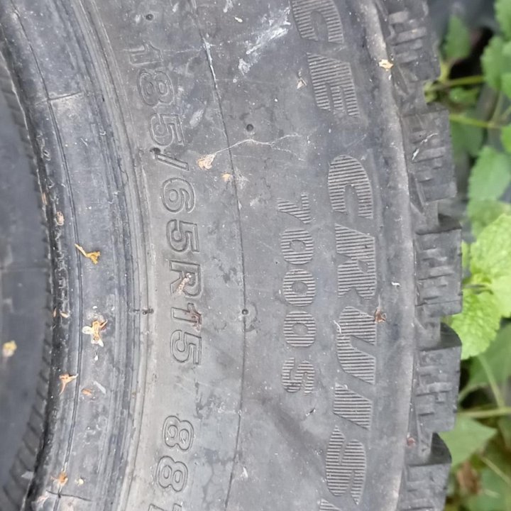 Bridgestone зимняя резина 185/65r15