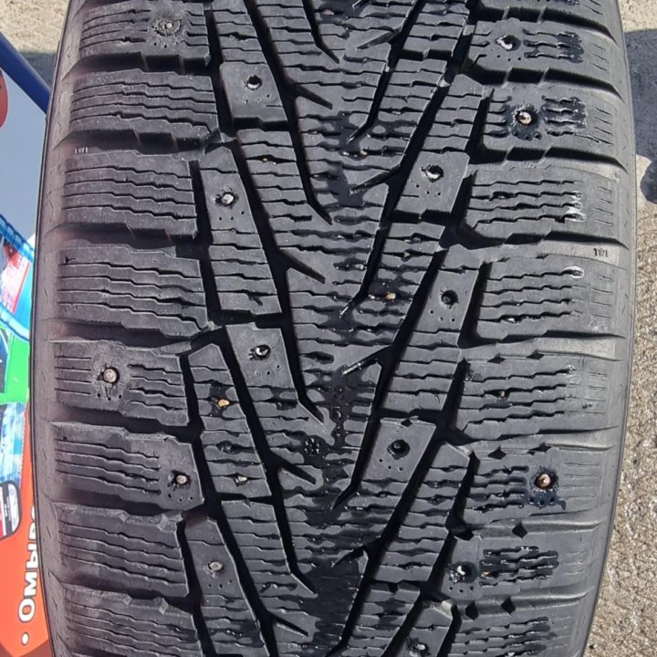 Nokian Tyres Hakkapeliitta 7 SUV 265/45 R21