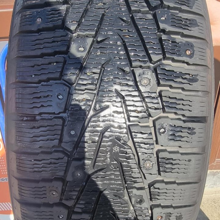 Nokian Tyres Hakkapeliitta 7 SUV 265/45 R21