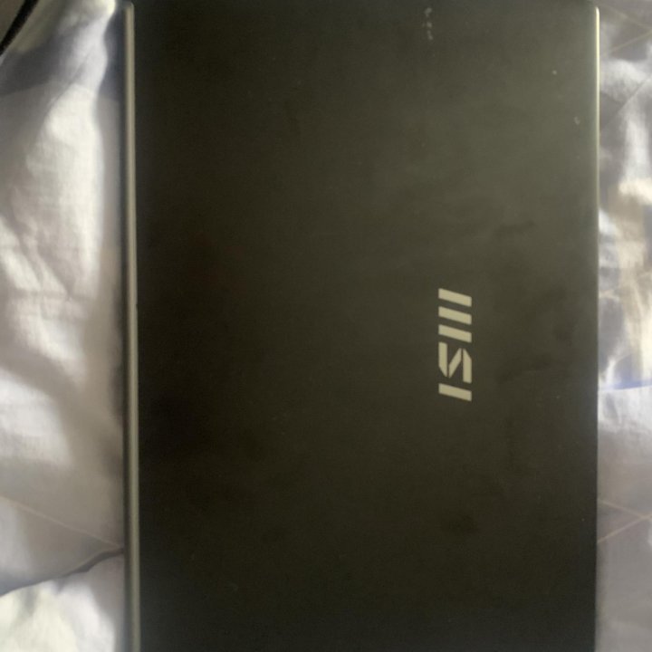 Ноутбук Msi modern 15 b12m215xru