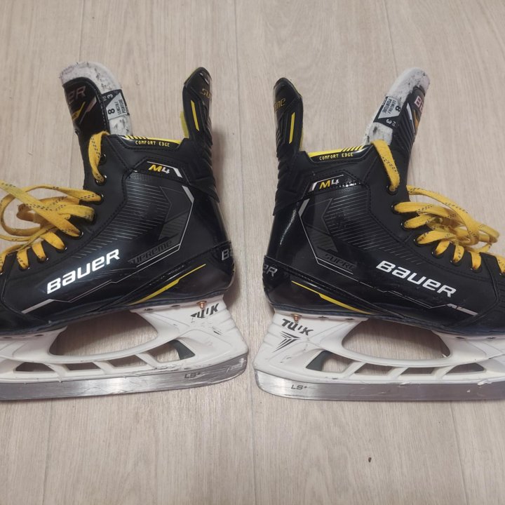 Хоккейные коньки Bauer M4 8 EE