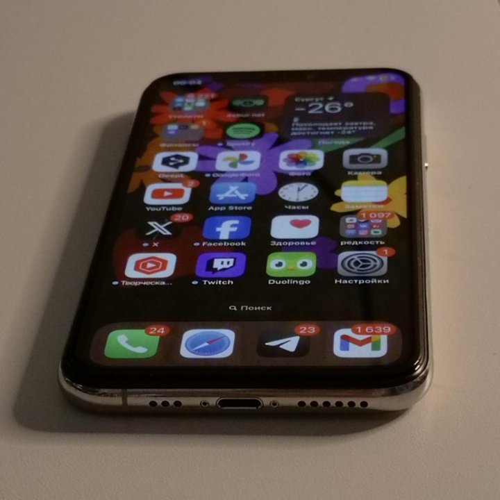 iPhone XS на 64 гб