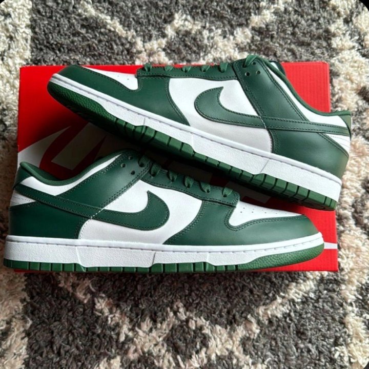 Кроссовки Nike SB Dunk Low Retro Varsity Green