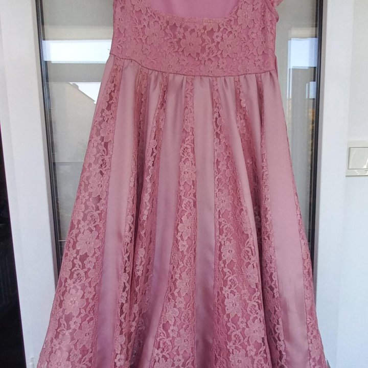 Нарядное платье для девочки