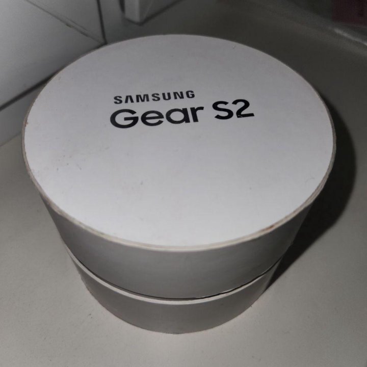 Умные часы Samsung Gear S2