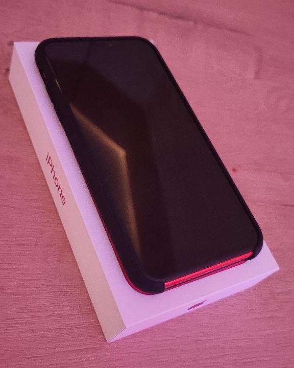 iPhone XR RED 128Gb