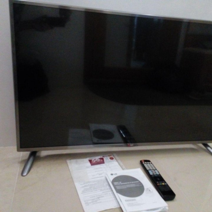 телевизор LG 42LB652V