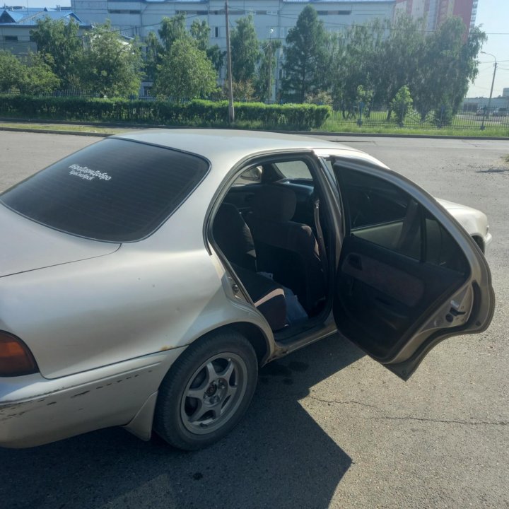 Toyota Sprinter, 1993