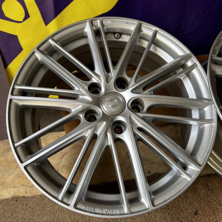 R17 5x114.3 Bridgestone Eco Forme CRS111