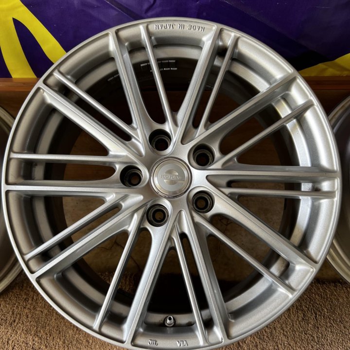 R17 5x114.3 Bridgestone Eco Forme CRS111