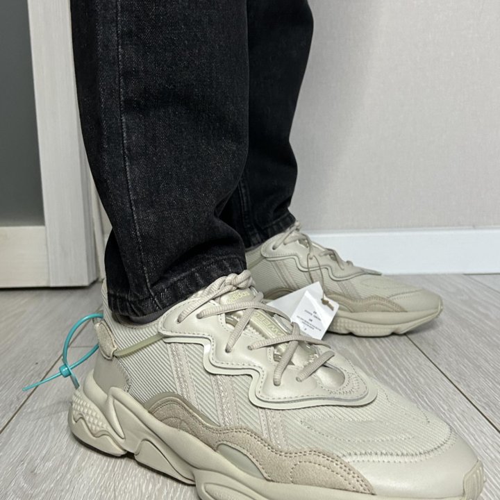 Кроссовки ADIDAS OZWEEGO р44.5