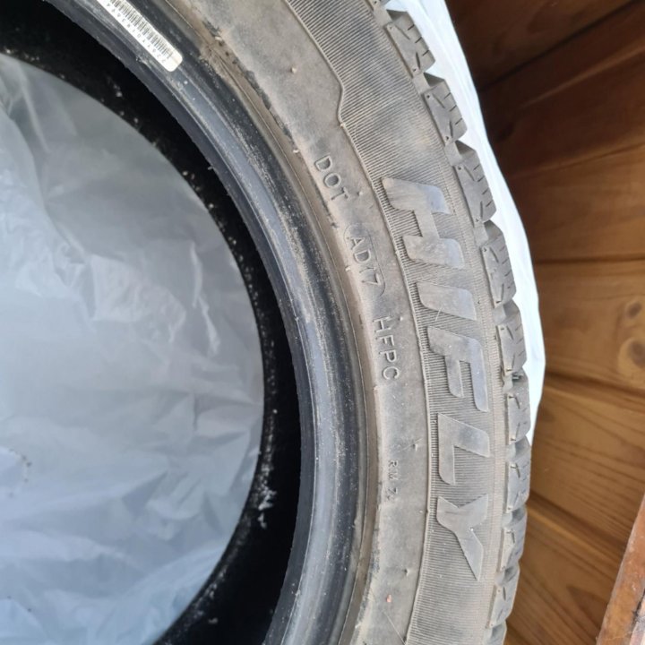 Продам шины Hifly Win-Turi 212 215/50 R17 95H